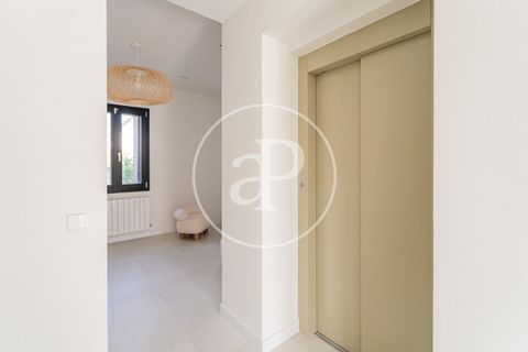 Villa i Madrid, Madrid, Madrid - € 2.280.000 | Ref: VM2602070 - foto 17