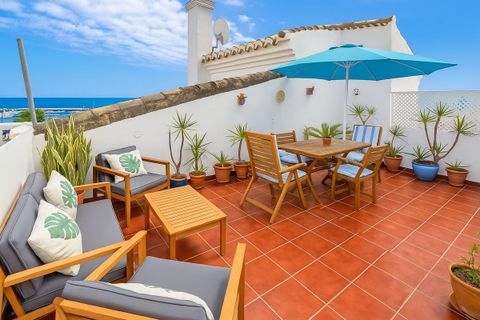 Villa i La Duquesa, Malaga, La Duquesa - € 320.000 | Ref: MLSC8213310 - foto 1