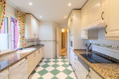 Villa i Elviria, Malaga, Elviria - € 675.000 | Ref: MLSC1680292 - foto 13
