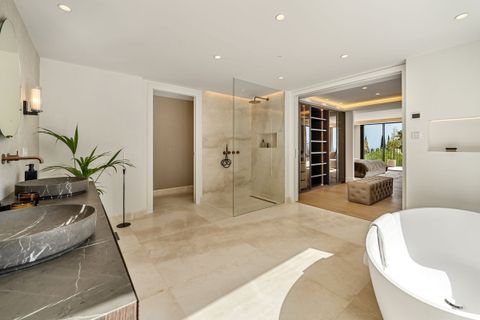 Villa en Marbella, Malaga, Marbella - € 7.800.000 | Ref: MLSC8848814 - photo 32