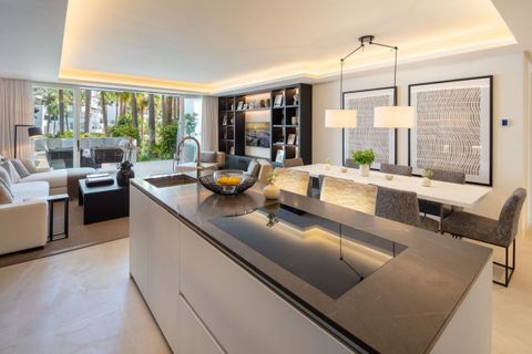 Villa en Marbella, Malaga, Marbella - € 4.650.000 | Ref: MLSC3216336 - photo 12