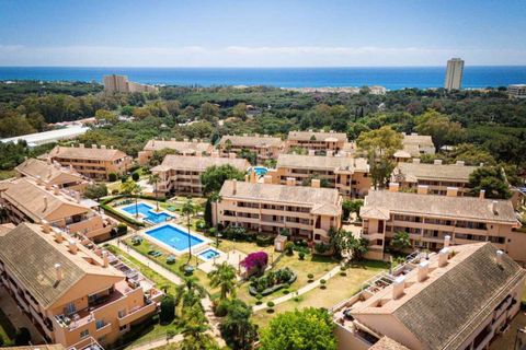 Villa a Elviria, Malaga, Elviria - € 460.000 | Ref: MLSC3705882 - foto 3