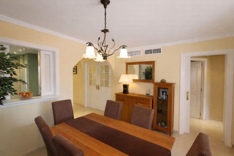 Villa a Elviria, Malaga, Elviria - € 460.000 | Ref: MLSC3705882 - foto 5