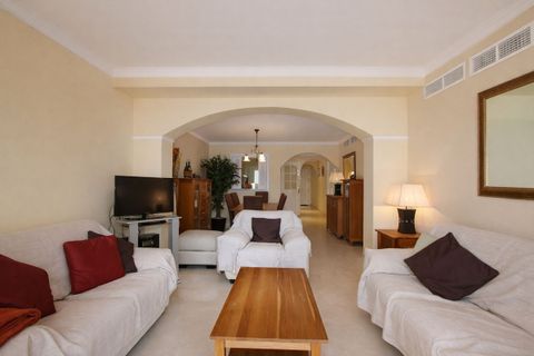 Villa a Elviria, Malaga, Elviria - € 460.000 | Ref: MLSC3705882 - foto 7