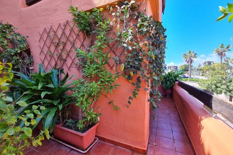Villa en Estepona, Malaga, Estepona - € 363.500 | Ref: MLSC359099 - photo 10