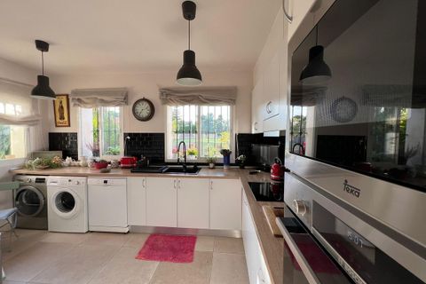 Villa i Guadalmina, Malaga, Guadalmina - € 430.000 | Ref: MLSC8194343 - foto 4