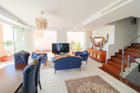 Villa a Benalmadena, Malaga, Benalmadena - € 935.000 | Ref: MLSC7286109 - foto 14