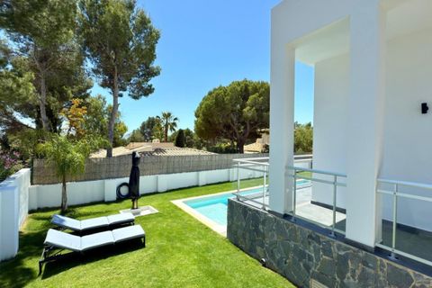 Villa en Altea, Alicante, Altea - € 995.000 | Ref: 748920 - photo 2