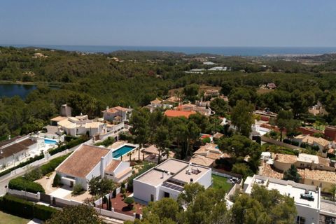 Villa en Altea, Alicante, Altea - € 995.000 | Ref: 748920 - photo 3