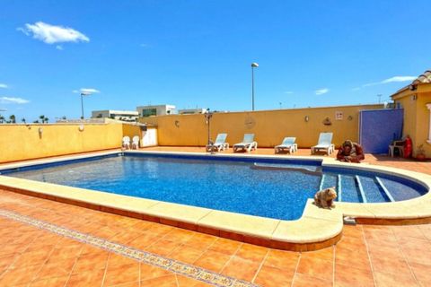 Villa i Los Balcones, Alicante, Los Balcones - € 617.000 | Ref: 748879 - foto 10