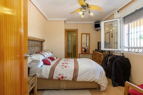 Villa i Los Balcones, Alicante, Los Balcones - € 617.000 | Ref: 748879 - foto 29