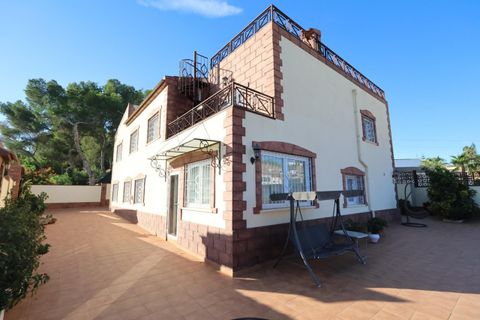 Villa i Torrevieja, Alicante, Torrevieja - € 930.000 | Ref: 747533 - foto 2