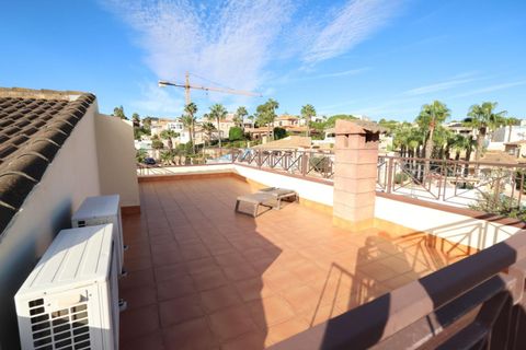 Villa i Torrevieja, Alicante, Torrevieja - € 930.000 | Ref: 747533 - foto 29