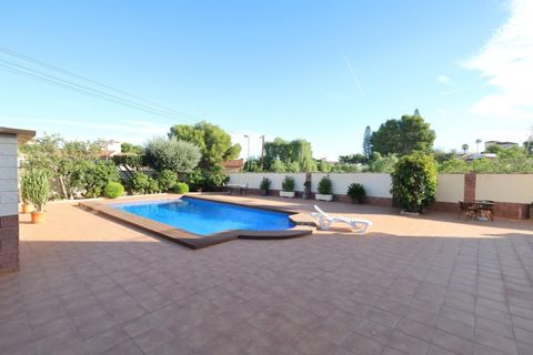 Villa i Torrevieja, Alicante, Torrevieja - € 930.000 | Ref: 747533 - foto 32