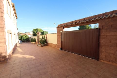 Villa i Torrevieja, Alicante, Torrevieja - € 930.000 | Ref: 747533 - foto 38