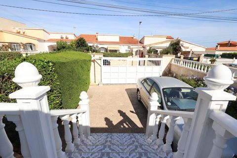 Villa en Punta Prima, Alicante, Punta Prima - € 485.000 | Ref: 747285 - photo 17