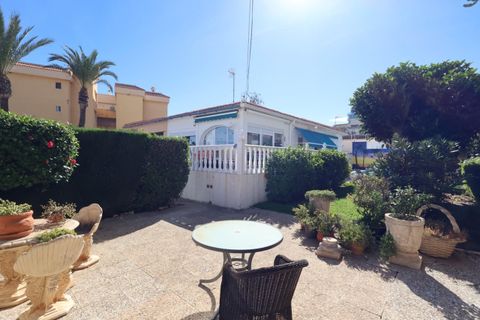 Villa en Punta Prima, Alicante, Punta Prima - € 485.000 | Ref: 747285 - photo 25