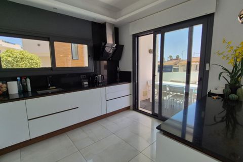 Villa a Torrevieja, Alicante, Torrevieja - € 785.000 | Ref: 746815 - foto 17