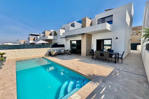 Villa i Benijofar, Alicante, Benijofar - € 429.500 | Ref: 746734 - foto 1