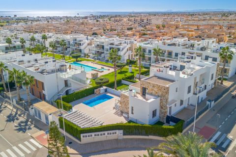 Villa a Torrevieja, Alicante, Torrevieja - € 569.000 | Ref: 746731 - foto 36