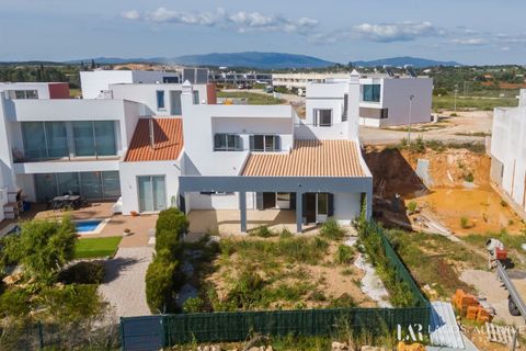 Villa i Portimao, Faro, Portimao - € 550.000 | Ref: VA133 - foto 1