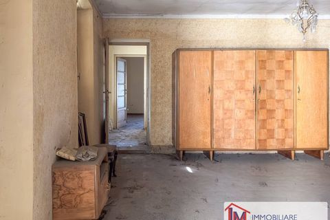 Villa a Angera, Varese, Angera - € 145.000 | Ref: LM 1802 - foto 11