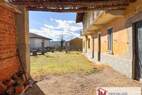 Villa a Angera, Varese, Angera - € 145.000 | Ref: LM 1802 - foto 14
