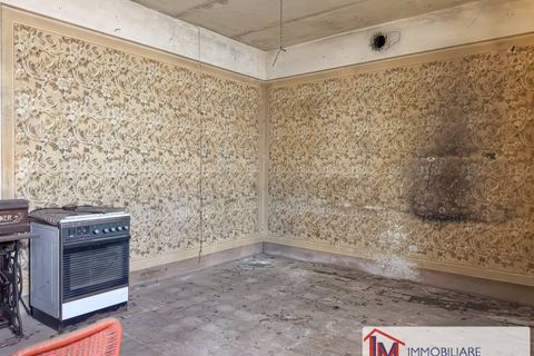Villa a Angera, Varese, Angera - € 145.000 | Ref: LM 1802 - foto 30