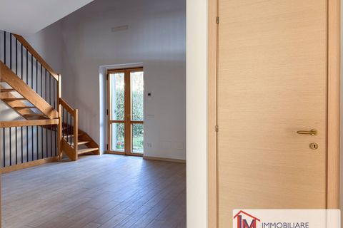 Villa en Ispra, Varese, Ispra - € 460.000 | Ref: LM 1804 - photo 22