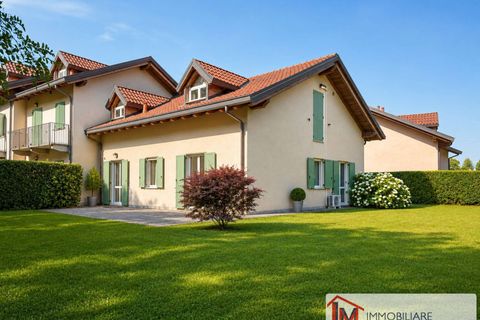 Villa in Ispra, Varese, Ispra - € 460.000 | Ref: LM 1804 - foto 1