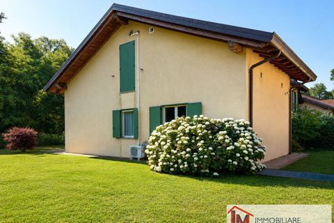 Villa in Ispra, Varese, Ispra - € 460.000 | Ref: LM 1804 - foto 2