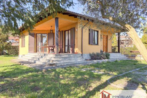 Villa in Ispra, Varese, Ispra - € 460.000 | Ref: LM 1812 - foto 3