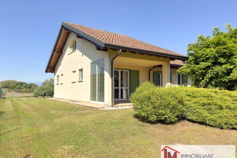 Villa i Angera, Varese, Angera - € 475.000 | Ref: LM 1820 - foto 2