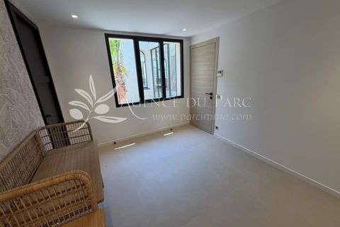 Villa i Antibes, Alpes-Maritimes, Antibes - € 1 890 000 | Ref: 86887073 - foto 32