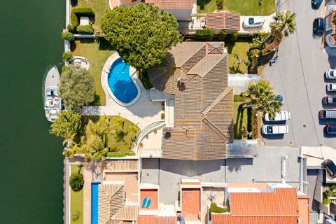 Villa a Empuriabrava, Gerona, Empuriabrava - € 1.375.000 | Ref: W-049PCK - foto 4
