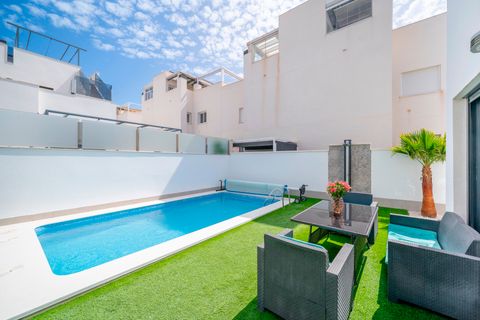 Villa a Torrevieja, Alicante, Torrevieja - € 559.000 | Ref: A-003561 - foto 5
