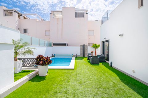 Villa a Torrevieja, Alicante, Torrevieja - € 559.000 | Ref: A-003561 - foto 7