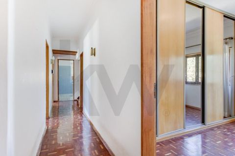 Villa a Loures, Lisbon, Loures - € 680.000 | Ref: KWPT-031618 - foto 23