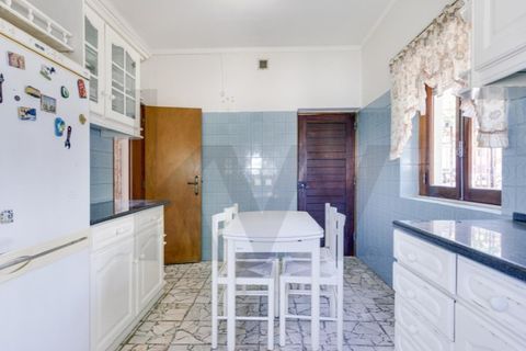 Villa a Loures, Lisbon, Loures - € 680.000 | Ref: KWPT-031618 - foto 33