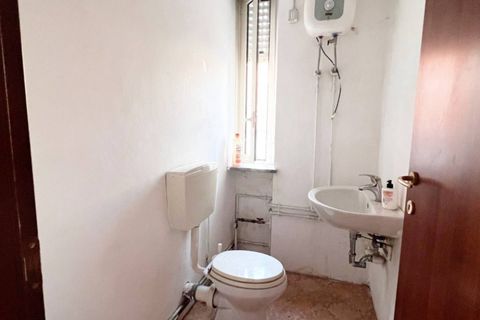 L'establiment comercial a Vercelli, Vercelli, Vercelli - € 400/mes | Ref: 2348 - foto 7