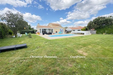 Villa a Coëx, Vendee, Coëx - € 356.400 | Ref: 340937261080 - foto 5