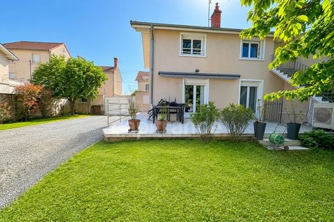 Villa i Roanne, Loire, Roanne - € 279.000 | Ref: 340936102871 - foto 1