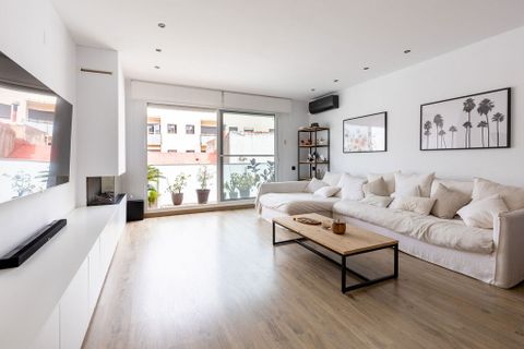 Villa i Badalona, Barcelona, Badalona - € 795.000 | Ref: KBMN579 - foto 13