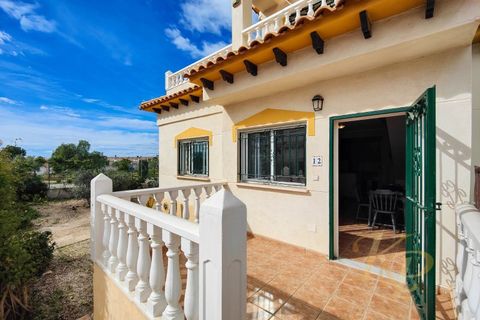 Rækkehus i Playa Flamenca, Alicante, Playa Flamenca - € 235.000 | Ref: MLSC7343644 - foto 7