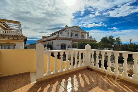 Rækkehus i Playa Flamenca, Alicante, Playa Flamenca - € 235.000 | Ref: MLSC7343644 - foto 8