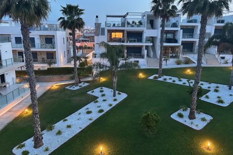 Apartamento en Punta Prima, Alicante, Punta Prima - € 323.000 | Ref: 200-4764 - photo 36