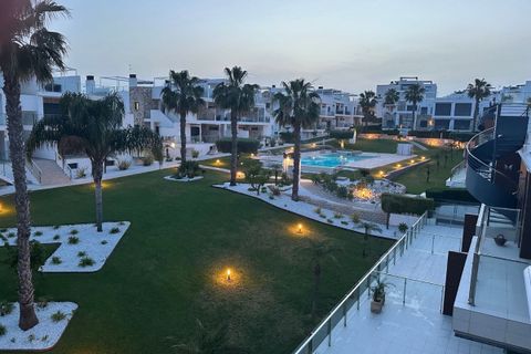 Apartamento en Punta Prima, Alicante, Punta Prima - € 323.000 | Ref: 200-4764 - photo 37