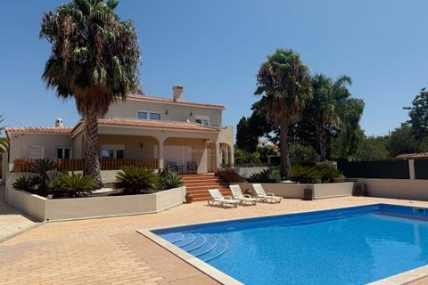 Villa i Almancil, Faro, Almancil - € 1.250.000 | Ref: 209 - foto 4