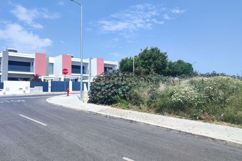 Helårsgrund i Cascais, Lisbon, Cascais - € 330.000 | Ref: C0407-00558 - foto 3