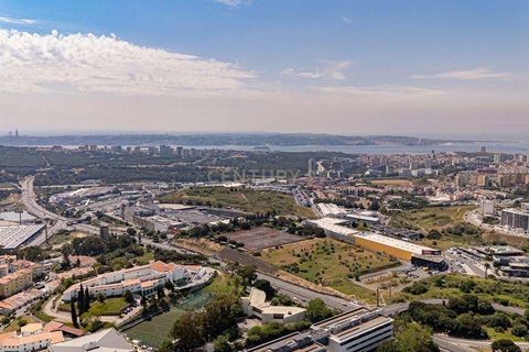 Villa i Amadora, Lisbon, Amadora - € 1.799.000 | Ref: C0483-01846 - foto 28